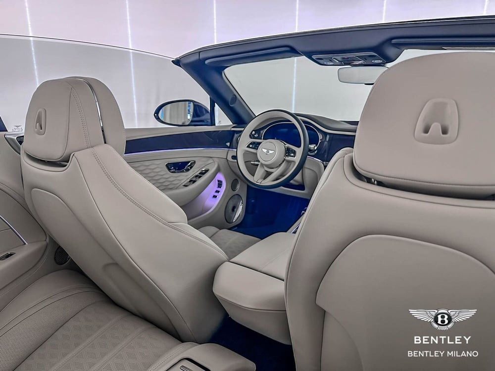 Bentley Continental GTC nuova a Milano (13)