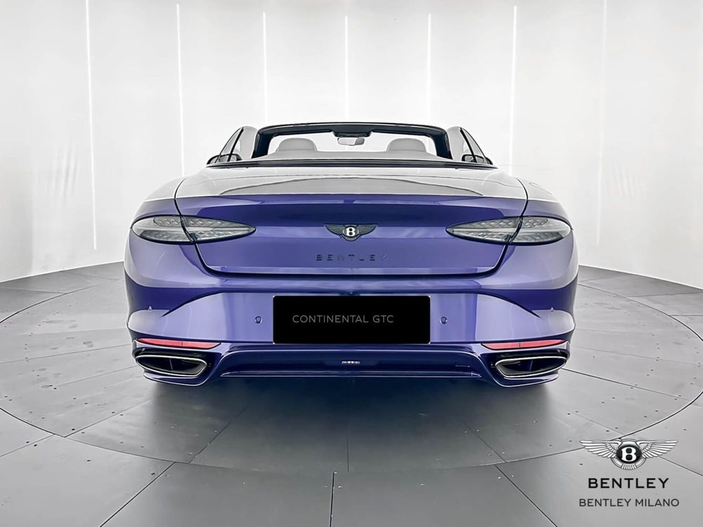 Bentley Continental GTC nuova a Milano (7)