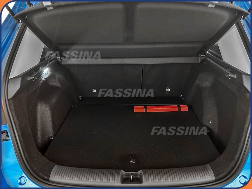 Mg ZS nuova a Milano (12)