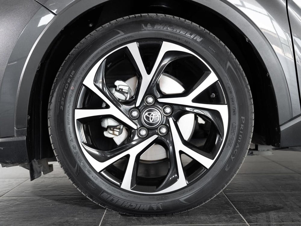 Toyota Toyota C-HR usata a Foggia (15)