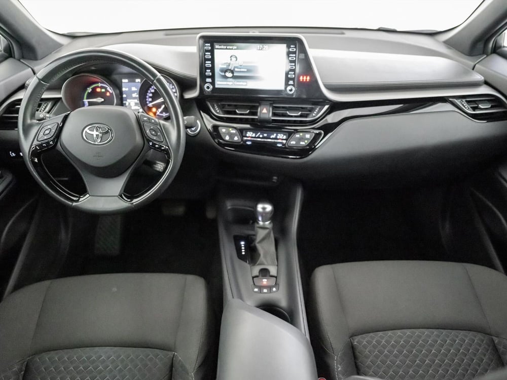 Toyota Toyota C-HR usata a Foggia (9)
