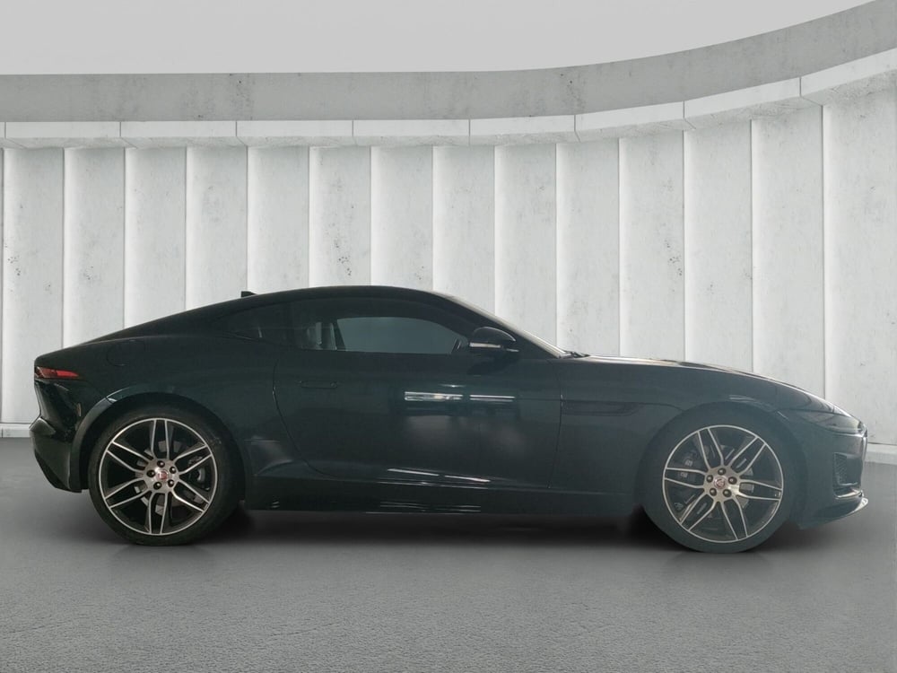 Jaguar F-Type Coupé usata a Milano (6)