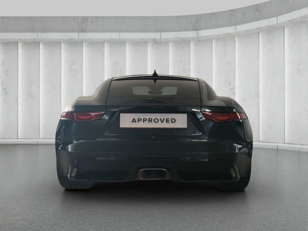 Jaguar F-Type Coupé usata a Milano (7)