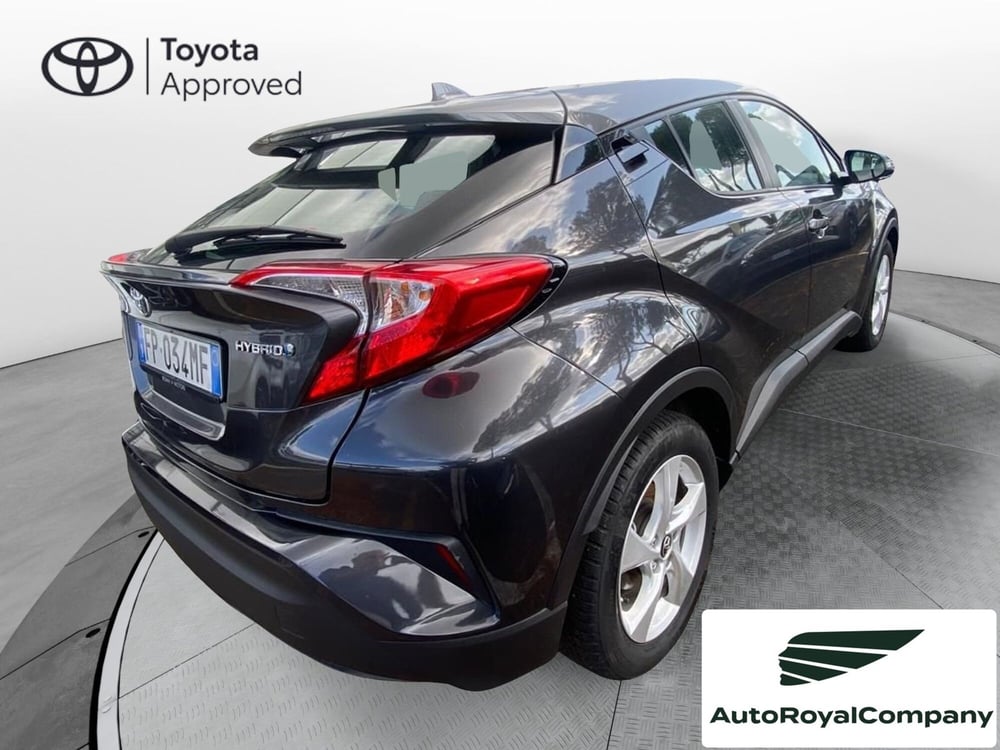 Toyota Toyota C-HR usata a Roma (10)