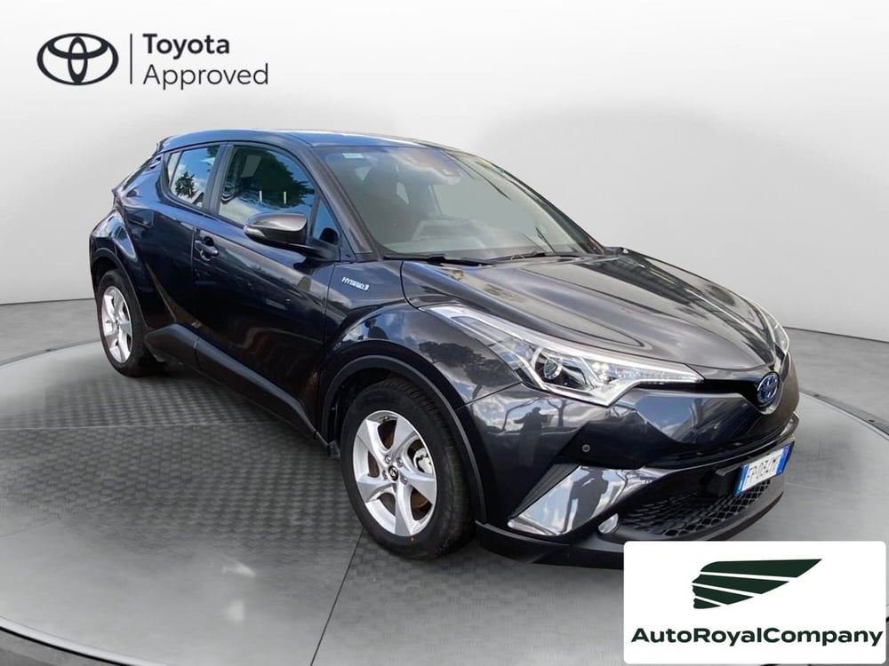 Toyota Toyota C-HR usata a Roma (12)