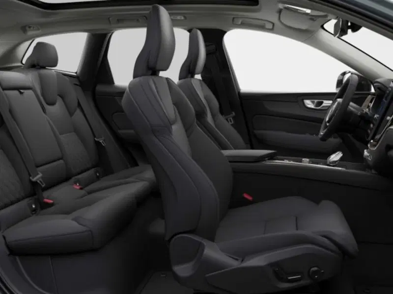 Volvo XC60 nuova a Modena (11)