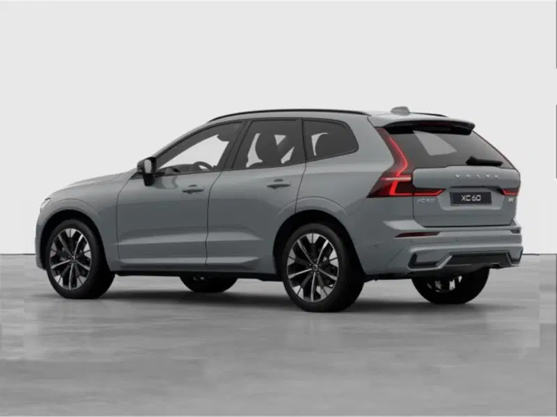 Volvo XC60 nuova a Modena (3)