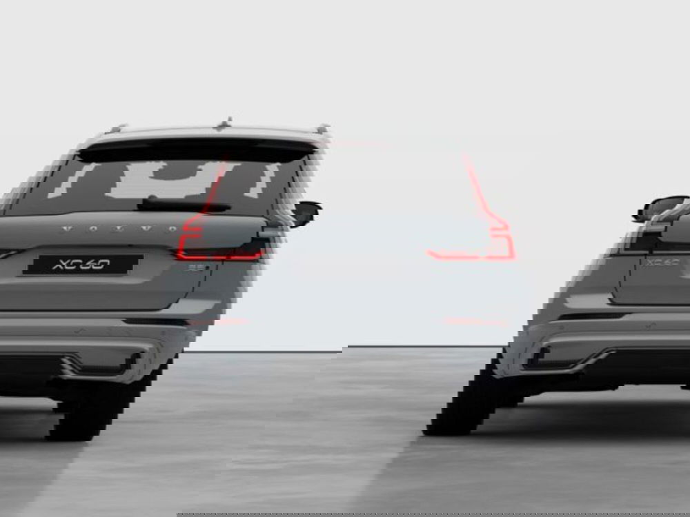 Volvo XC60 nuova a Modena (4)