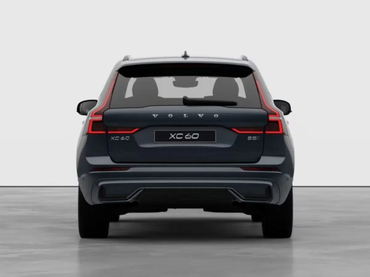 Volvo XC60 nuova a Modena (4)
