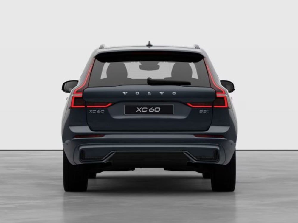 Volvo XC60 nuova a Modena (4)