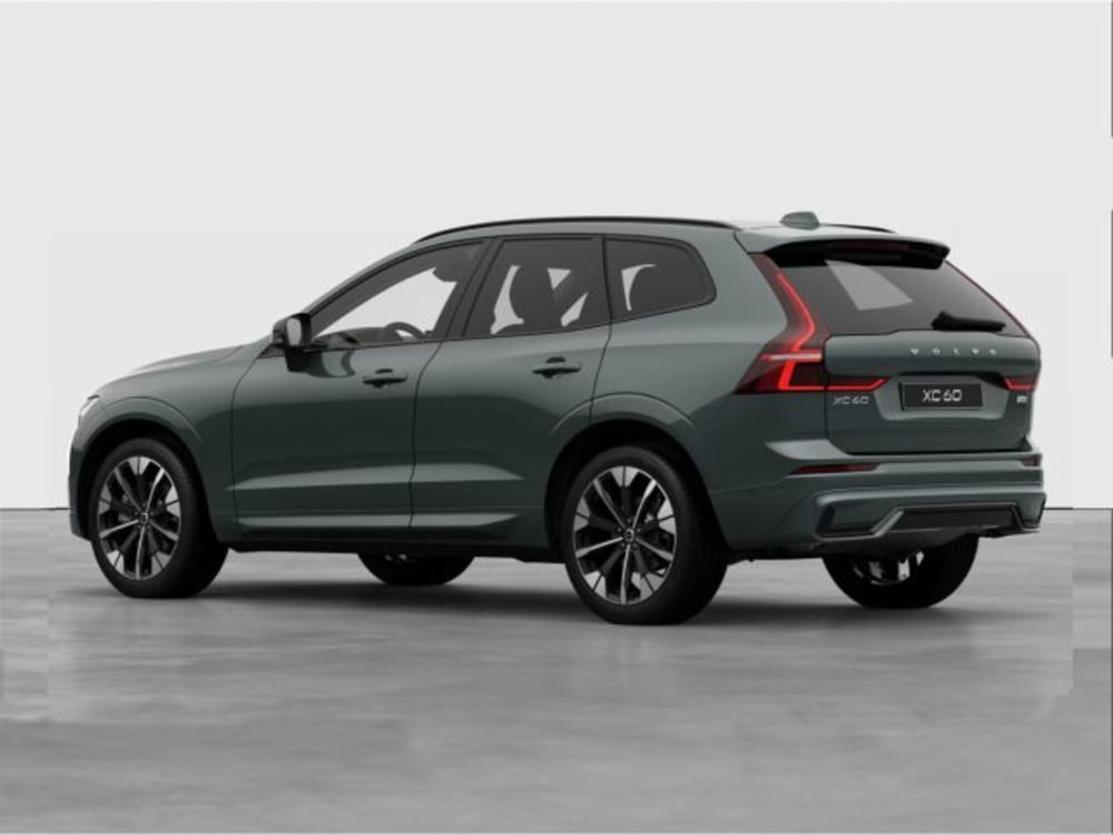 Volvo XC60 nuova a Modena (3)