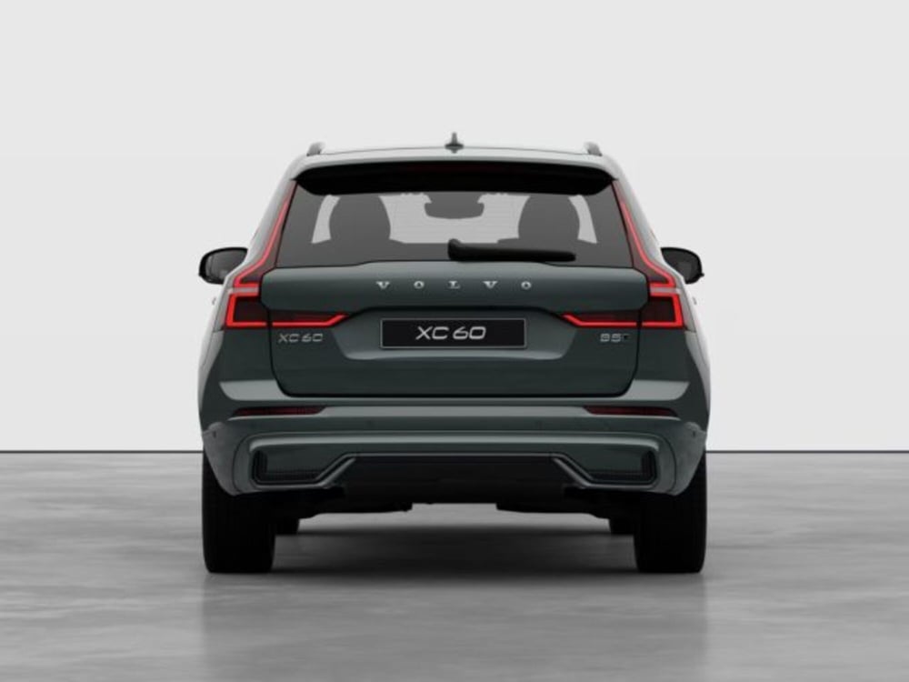 Volvo XC60 nuova a Modena (4)