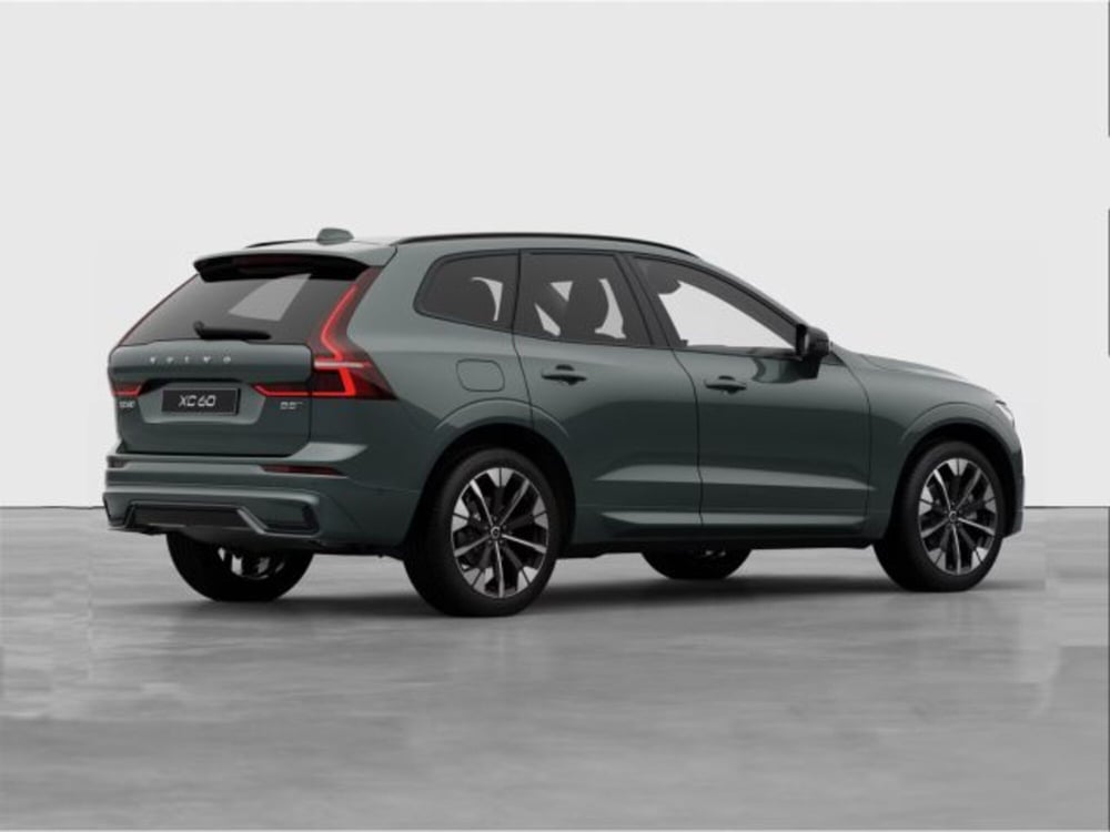 Volvo XC60 nuova a Modena (5)