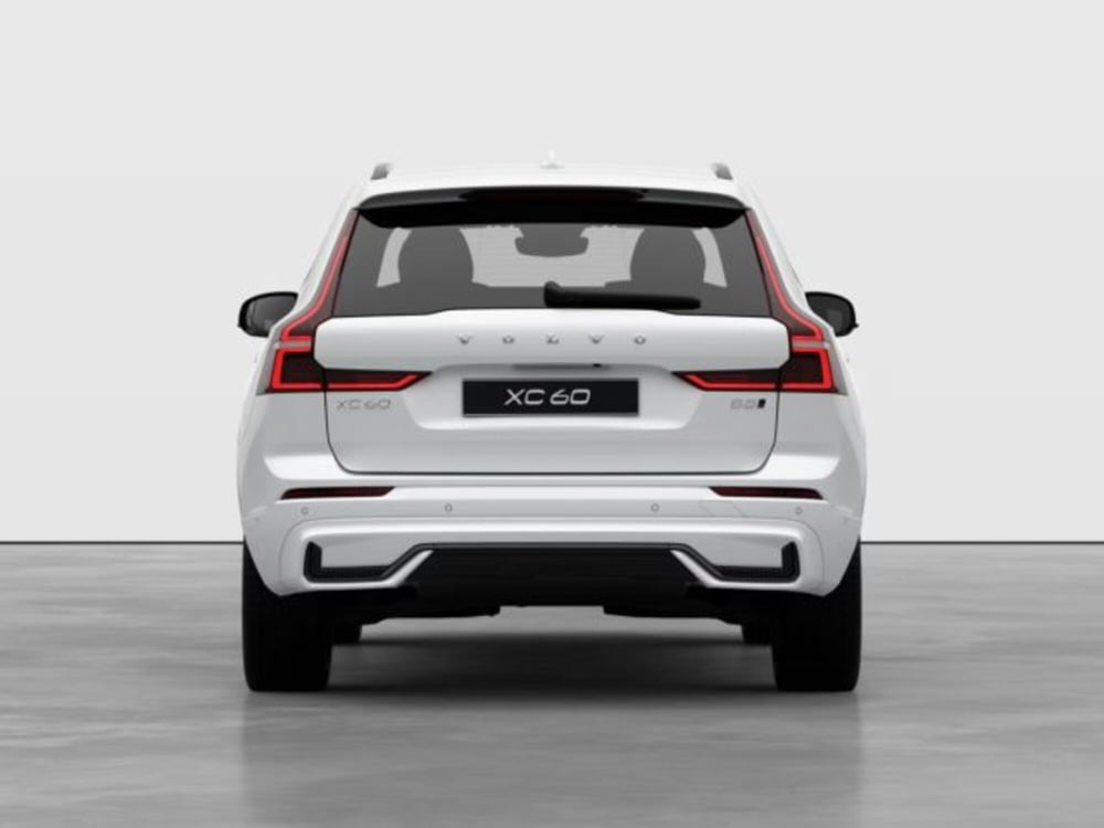 Volvo XC60 nuova a Modena (4)