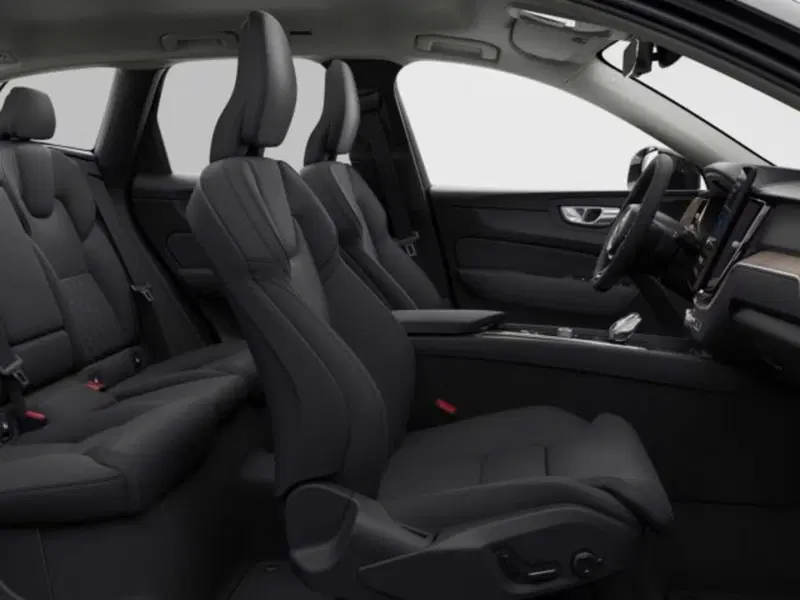 Volvo XC60 nuova a Modena (10)