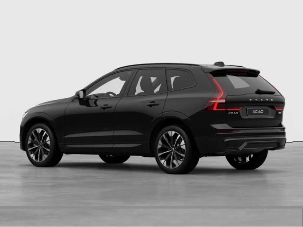 Volvo XC60 nuova a Modena (3)