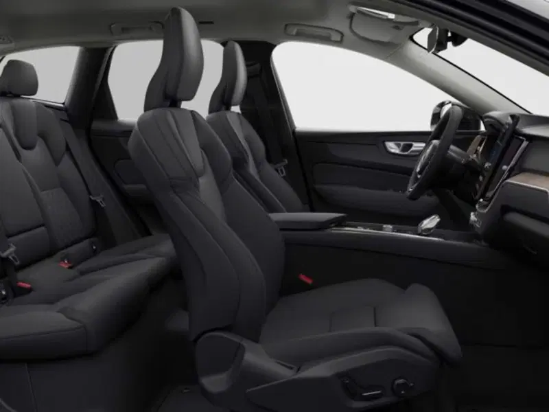 Volvo XC60 nuova a Modena (10)
