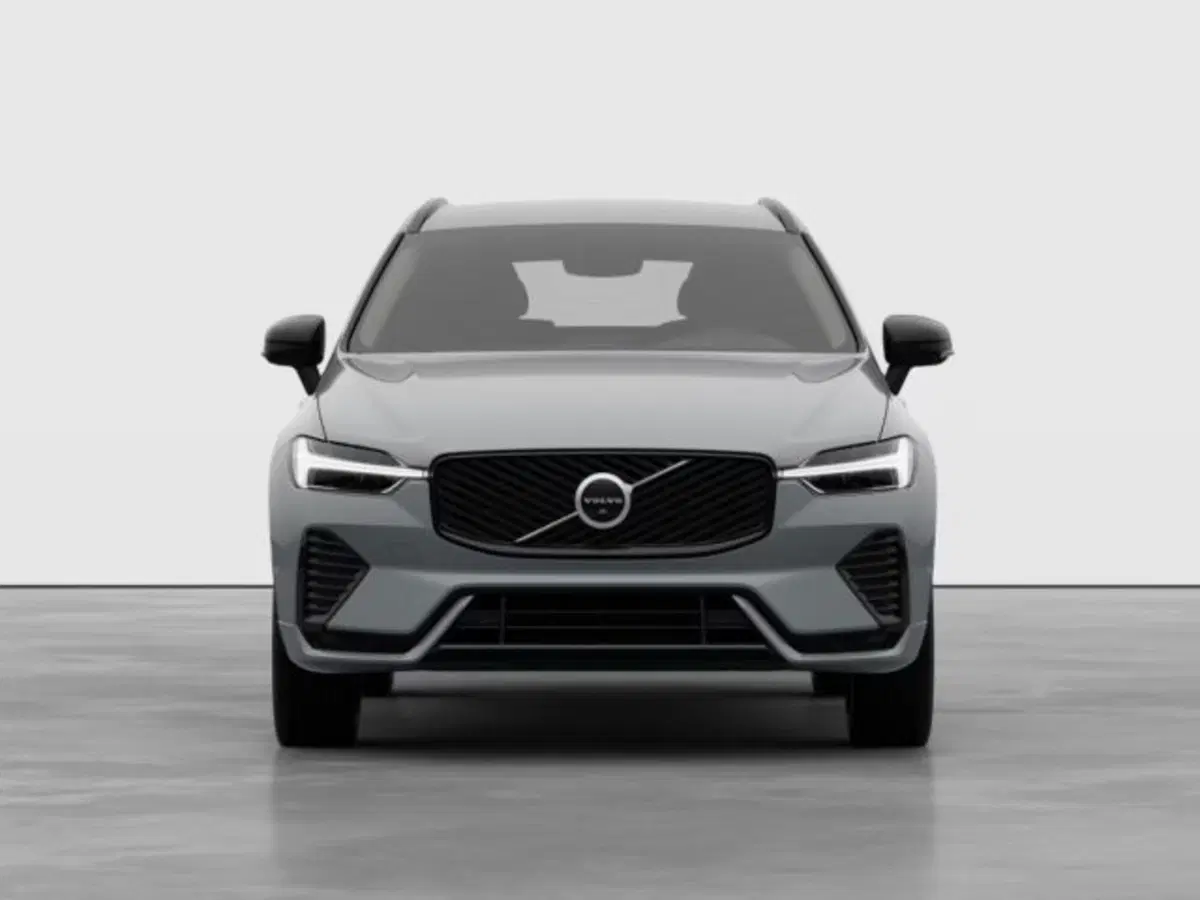 Volvo XC60 nuova a Modena (6)