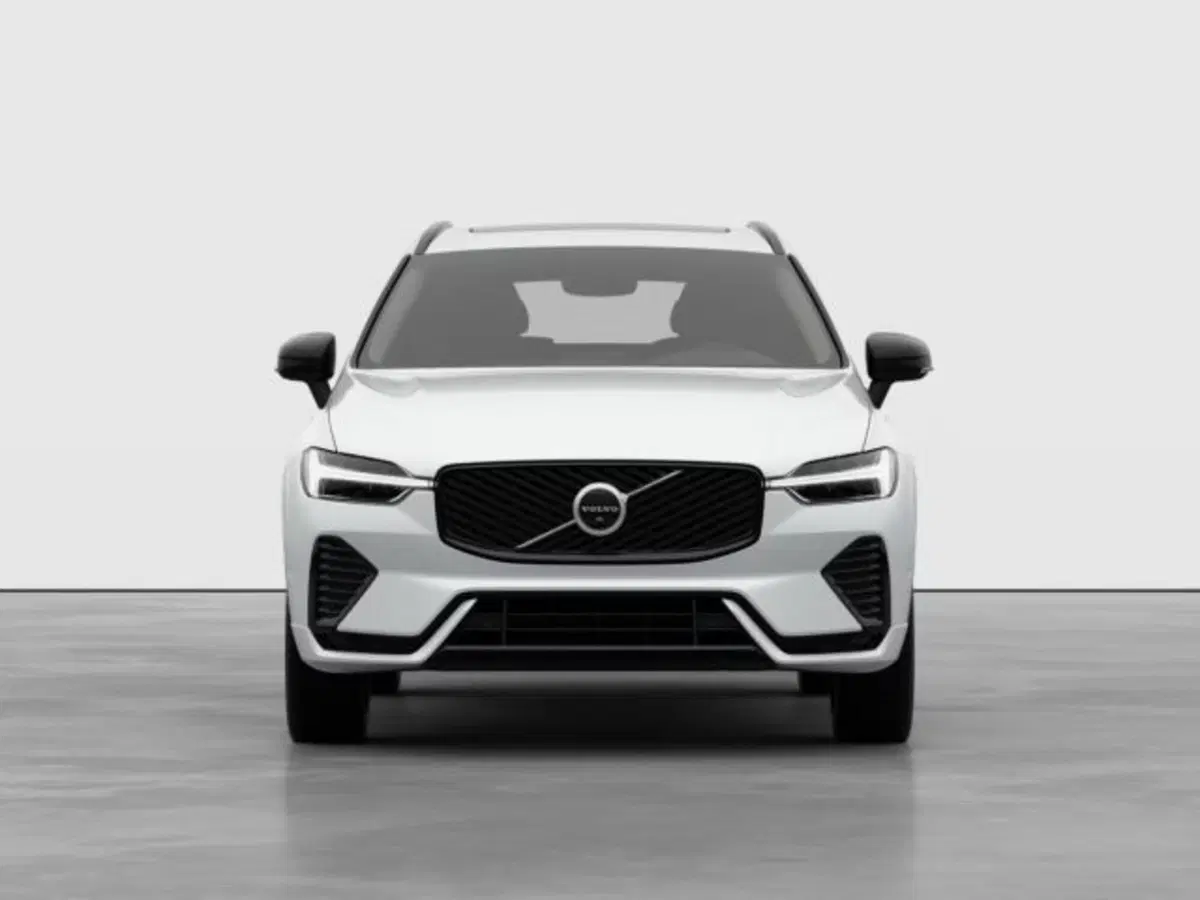 Volvo XC60 nuova a Modena (6)