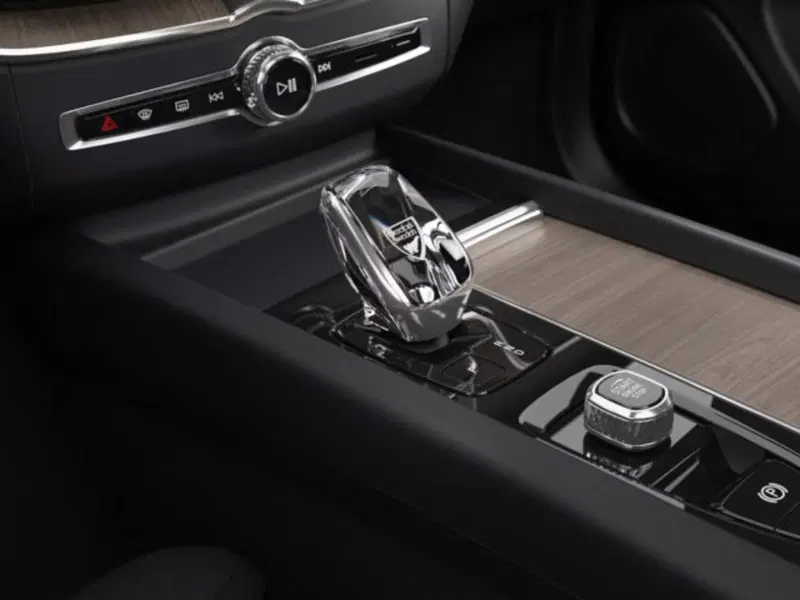 Volvo XC60 nuova a Modena (11)