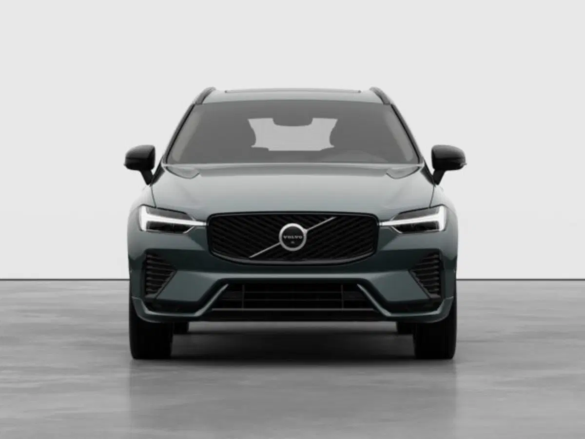 Volvo XC60 nuova a Modena (6)
