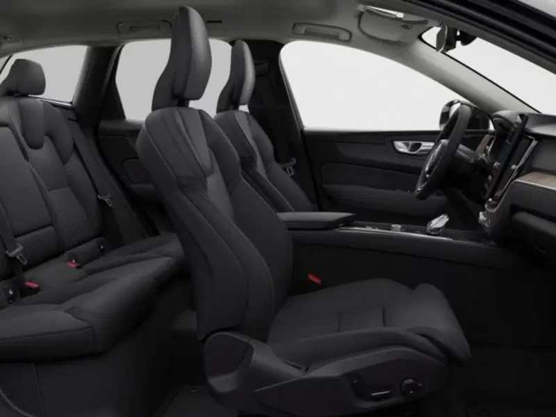 Volvo XC60 nuova a Modena (12)