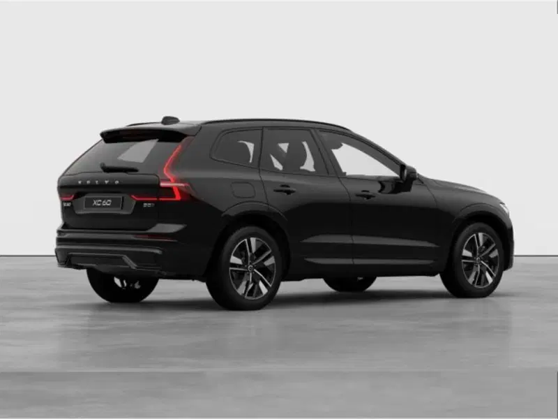Volvo XC60 nuova a Modena (5)