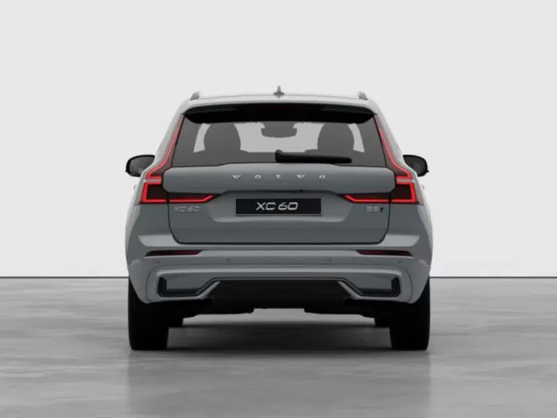 Volvo XC60 nuova a Modena (4)