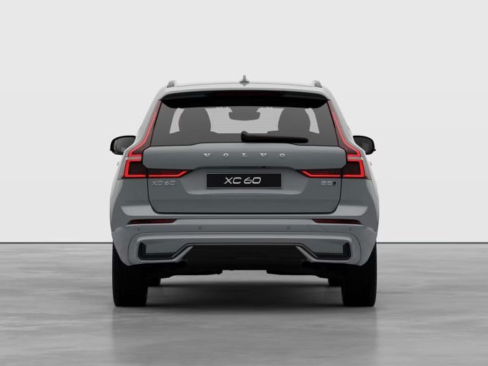 Volvo XC60 nuova a Modena (4)