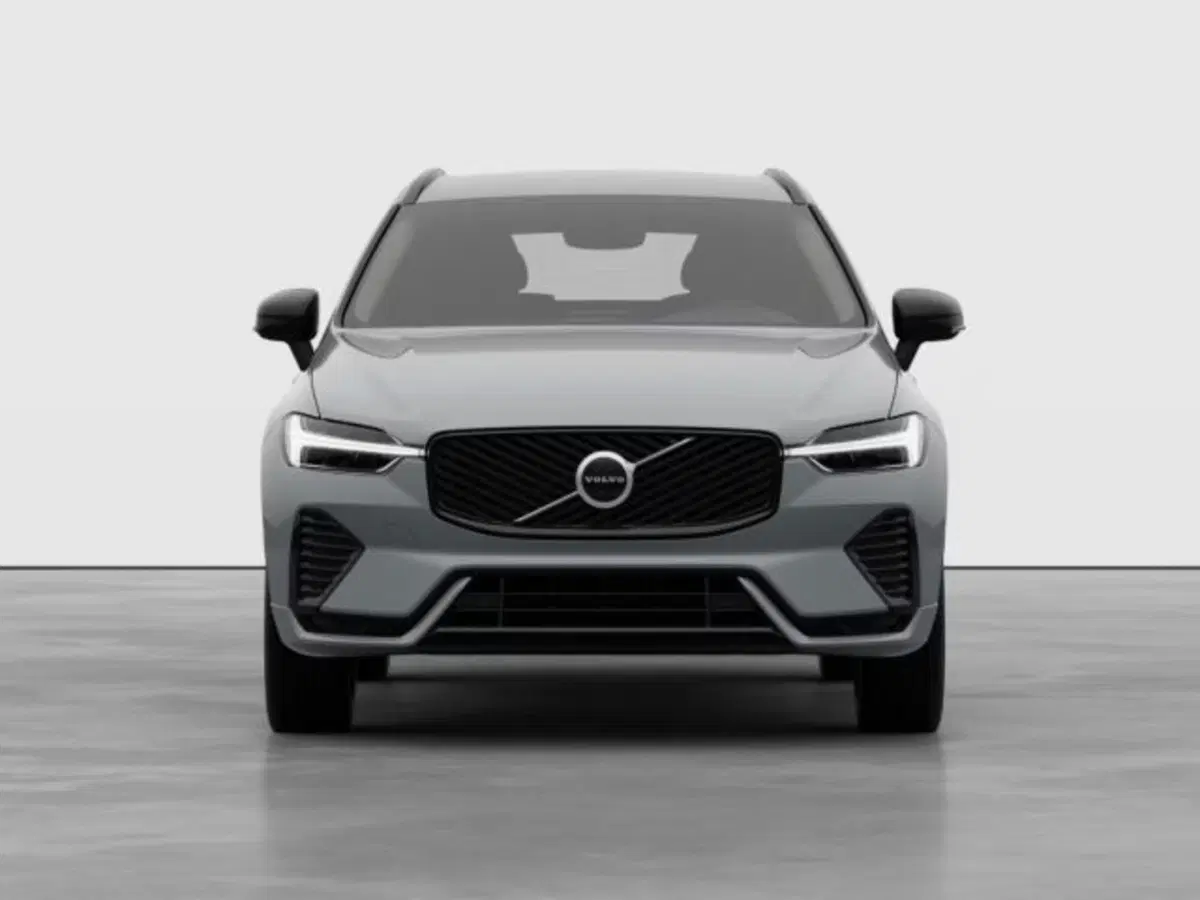 Volvo XC60 nuova a Modena (6)