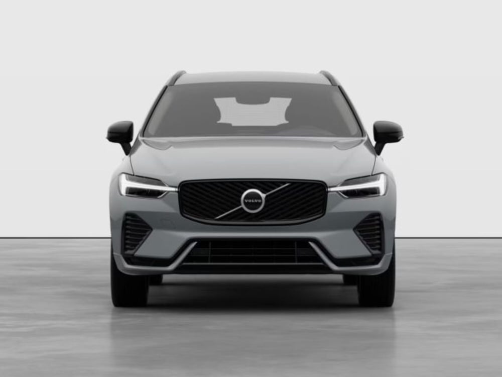 Volvo XC60 nuova a Modena (6)