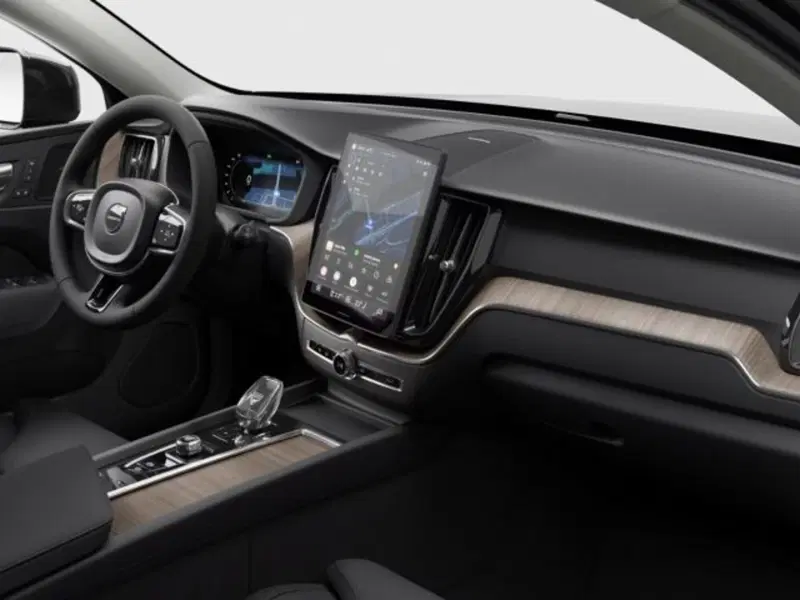 Volvo XC60 nuova a Modena (8)