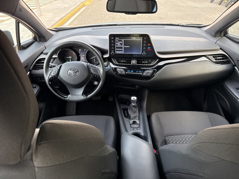 Toyota Toyota C-HR usata a Reggio Calabria (11)