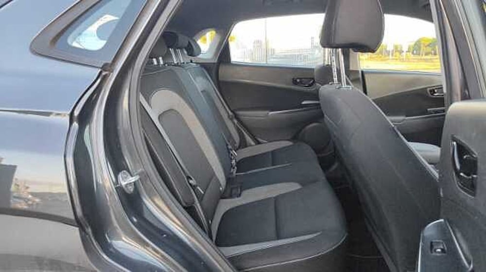 Hyundai Kona usata a Firenze (12)