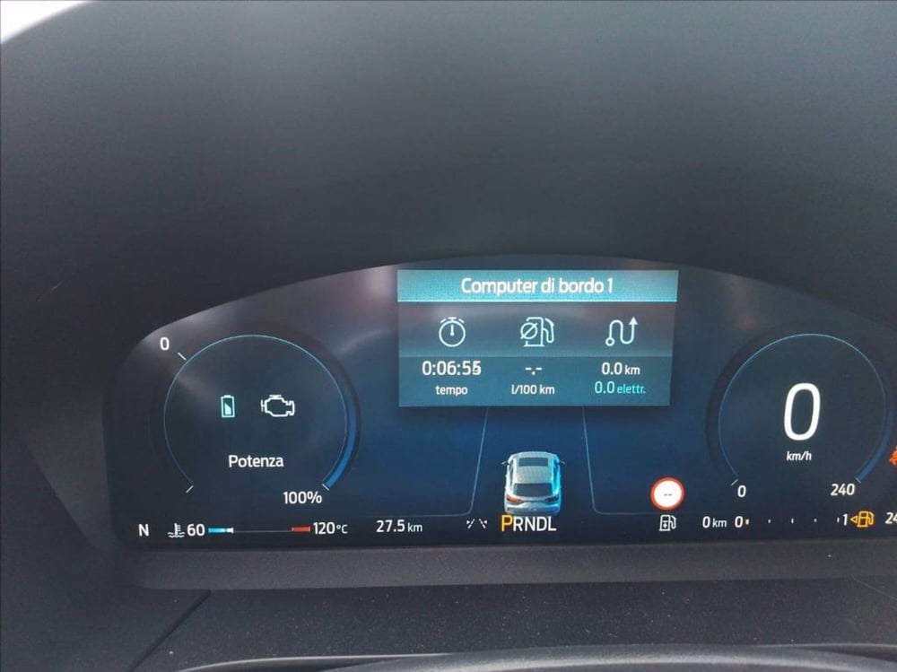 Ford Kuga nuova a Milano (10)