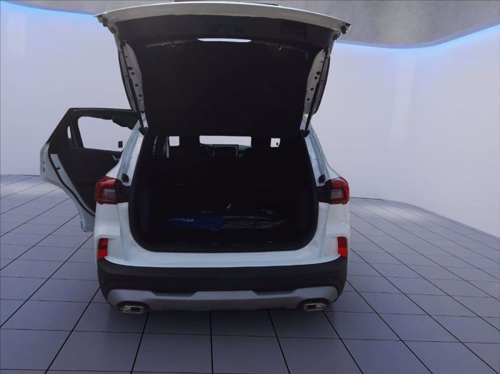Ford Kuga nuova a Milano (8)