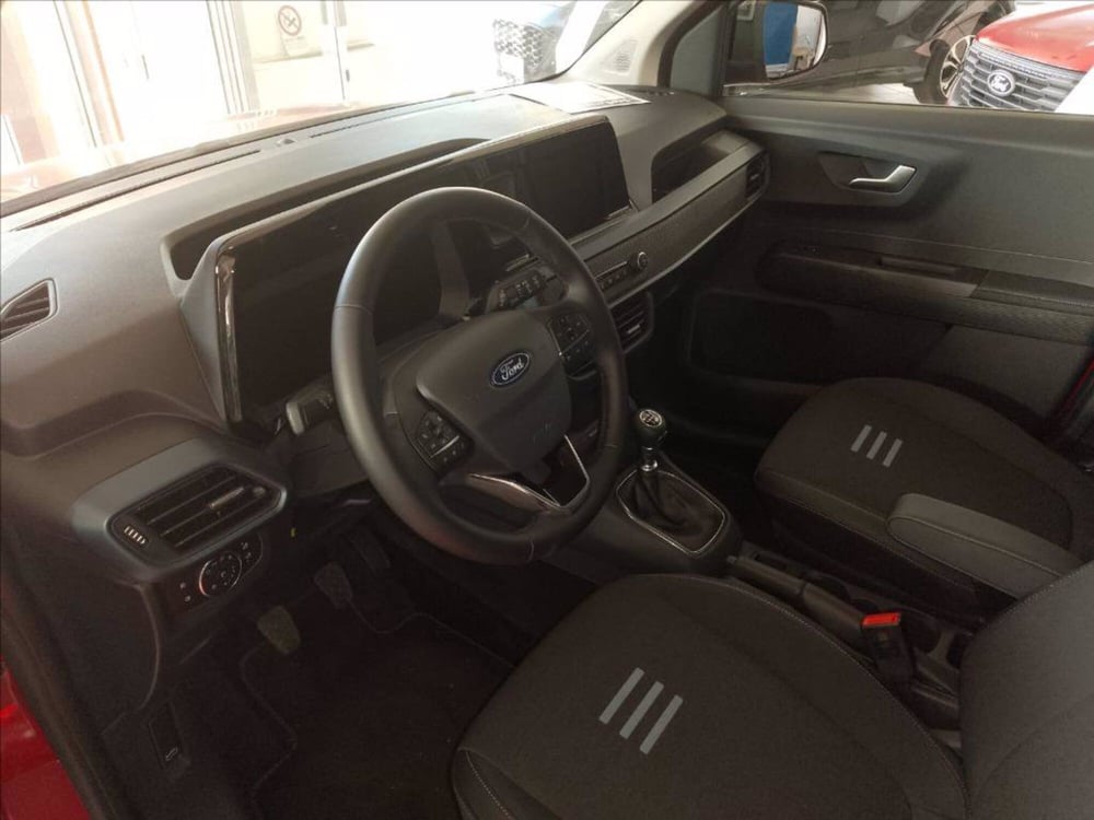 Ford Tourneo Courier usata a Milano (7)