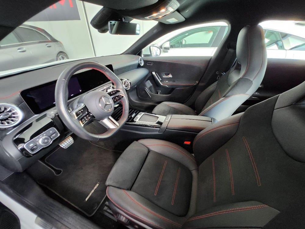 Mercedes-Benz CLA Shooting Brake usata a Milano (10)