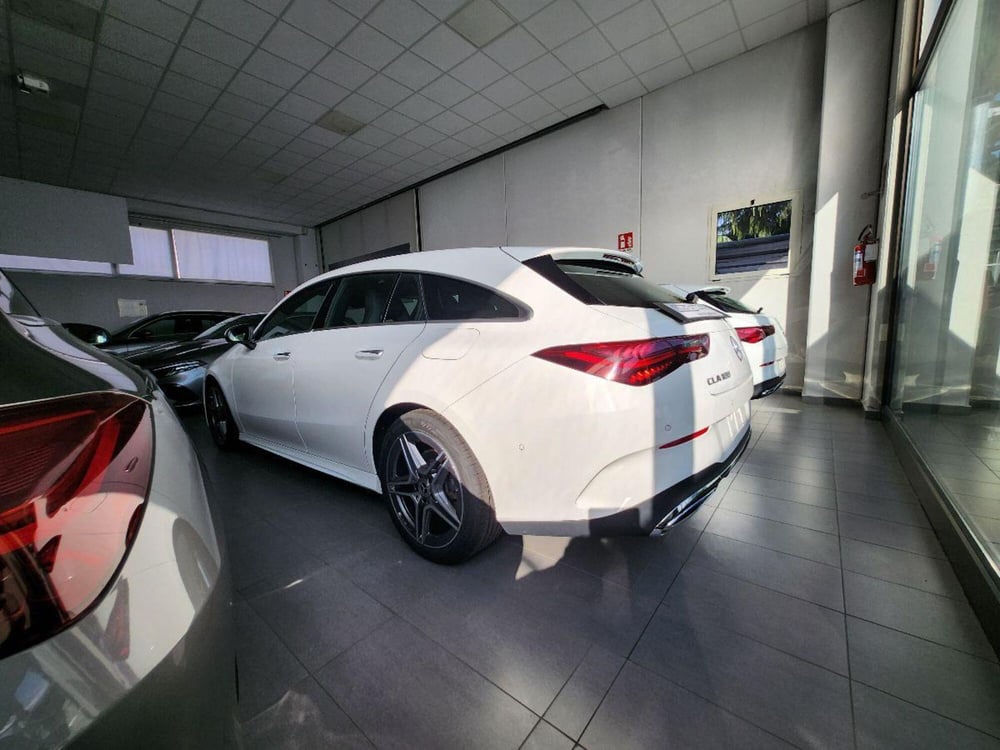 Mercedes-Benz CLA Shooting Brake usata a Milano (5)