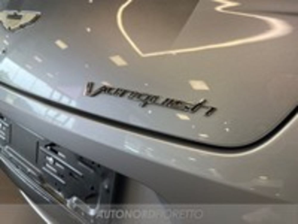 Aston Martin DBS usata a Udine (11)