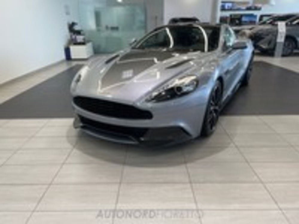 Aston Martin DBS usata a Udine (2)