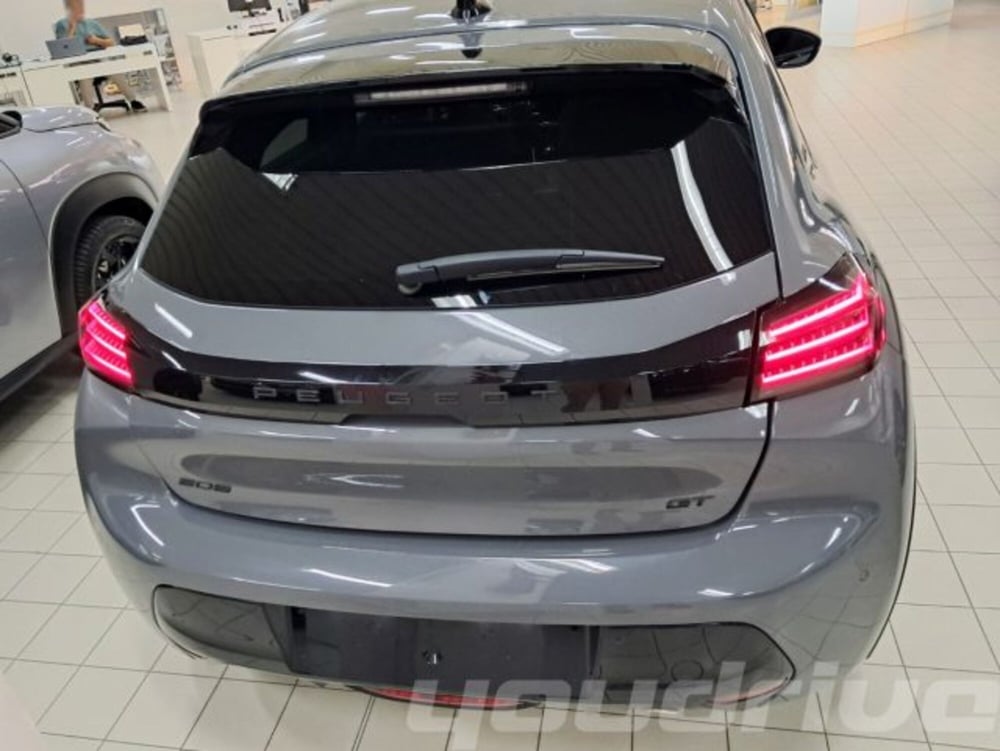 Peugeot 208 usata a Napoli (4)