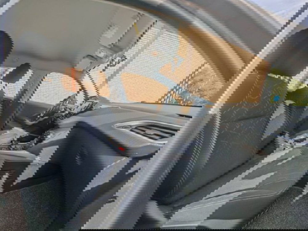 Peugeot 2008 nuova a Potenza (13)