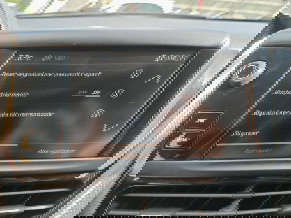 Peugeot 2008 nuova a Potenza (15)