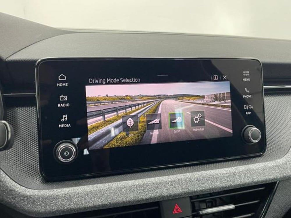 Skoda Kamiq usata a Como (16)