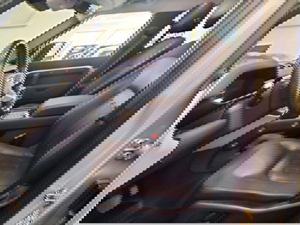 Land Rover Defender usata a Messina (19)