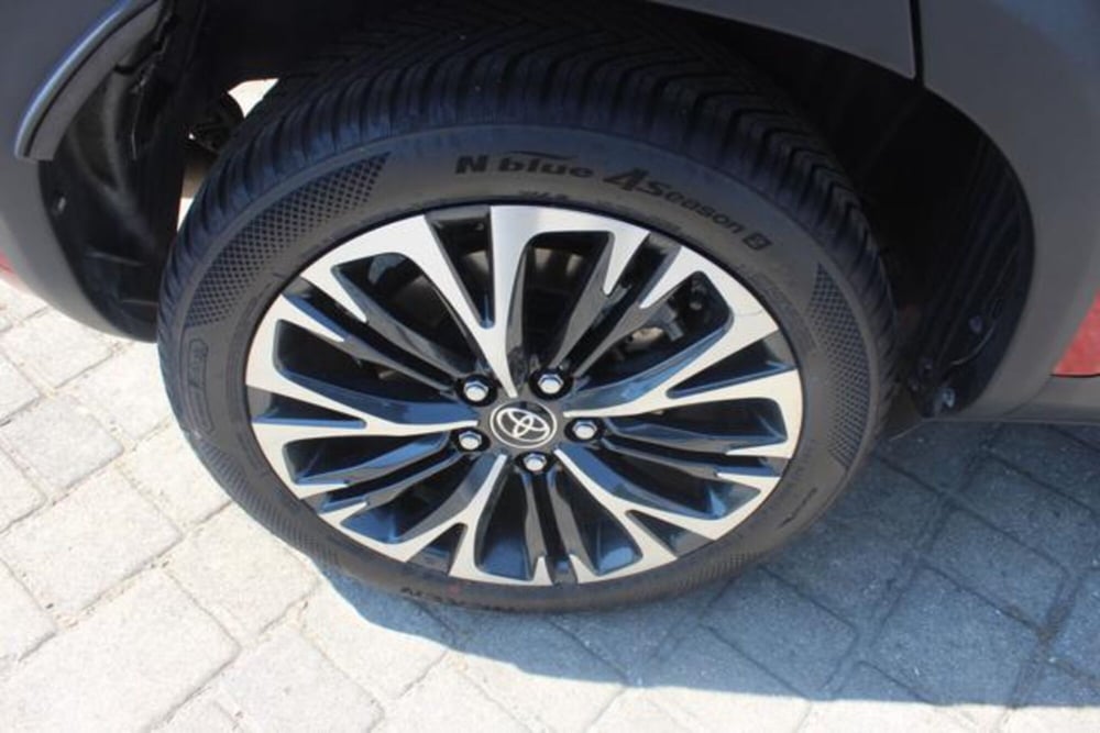 Toyota Yaris Cross usata a Roma (13)