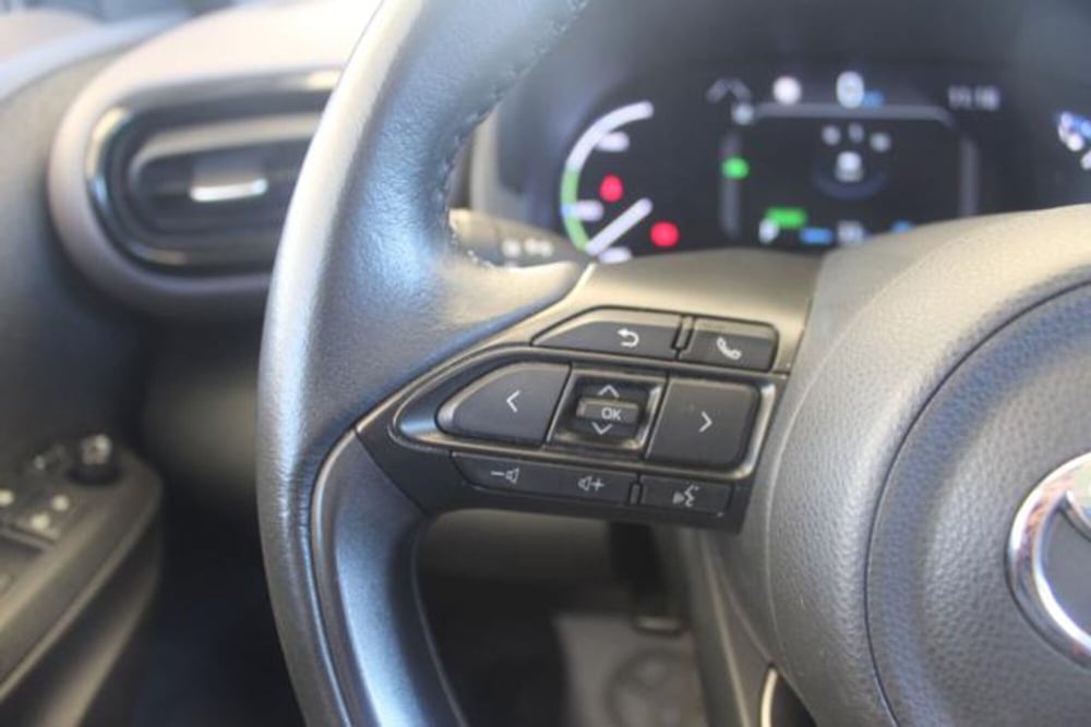 Toyota Yaris Cross usata a Roma (19)