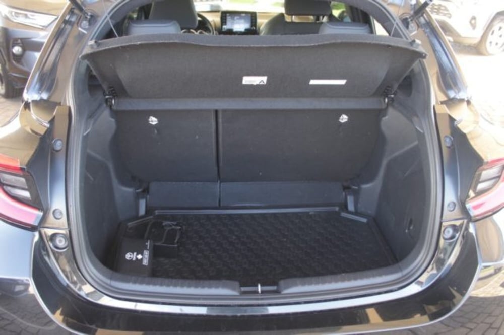 Toyota Yaris Cross usata a Roma (11)