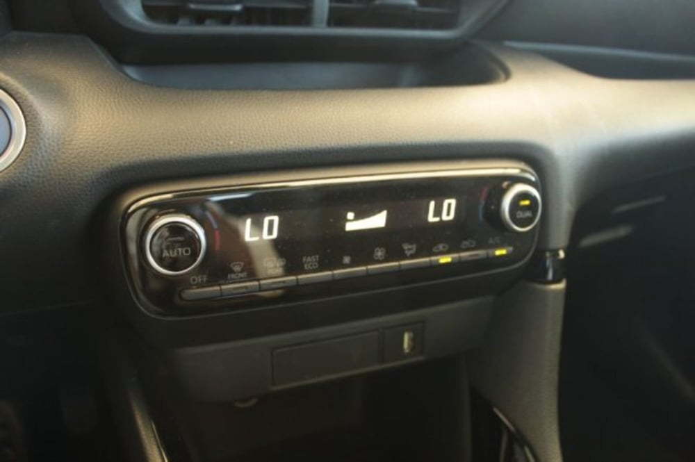Toyota Yaris Cross usata a Roma (20)
